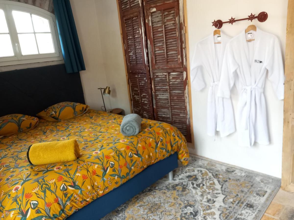 Gîte- Mas de charme Cévennes 2 à 8 personnes Saint Jean du Pin Extérieur photo